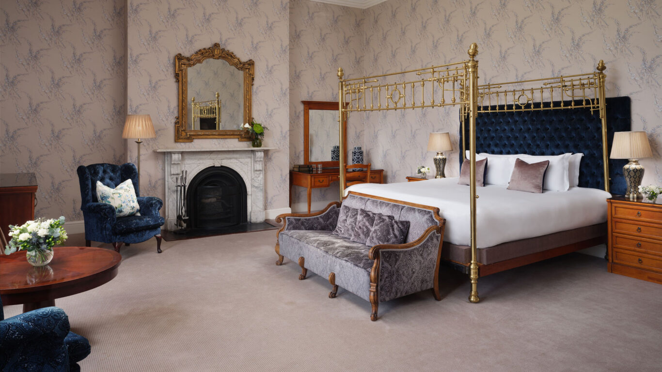 LyrathEstate_Suite_Manor41_Bedroom_Jack_Hardy_2022